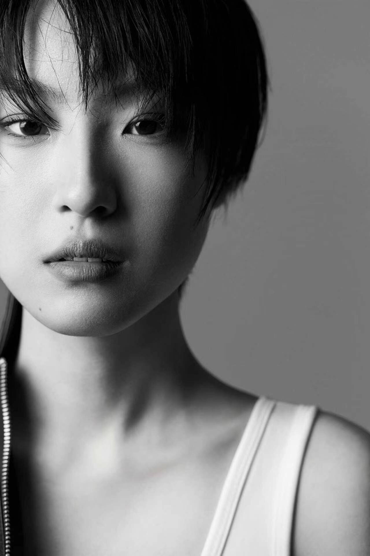 Black and white portrait, looking into the camera